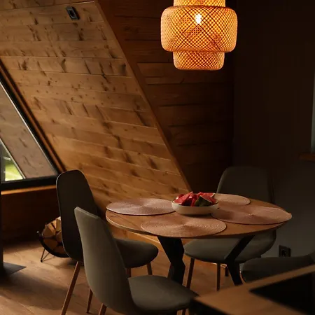 Stryh Xata - в карпатах з чаном-джакузі