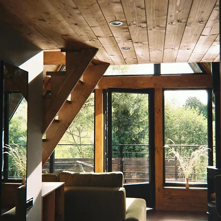 Lodge Stryh Xata - в карпатах з чаном-джакузі Volosyanka (Lviv)