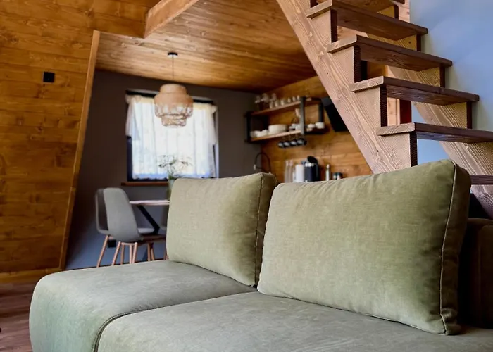 Lodge Stryh Xata - будиночок в карпатах з чаном-джакузі Volosyanka (Lviv)