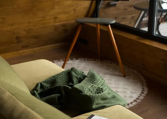 Stryh Xata - будиночок в карпатах з чаном-джакузі Lodge Volosyanka (Lviv)