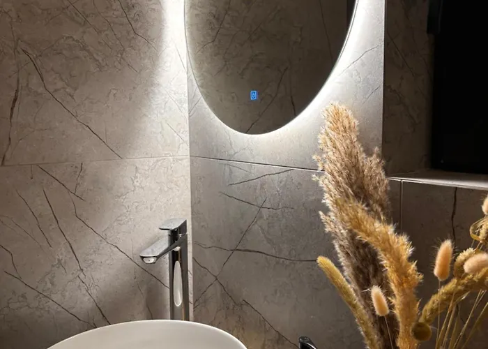 Lodge Stryh Xata - будиночок в карпатах з чаном-джакузі *